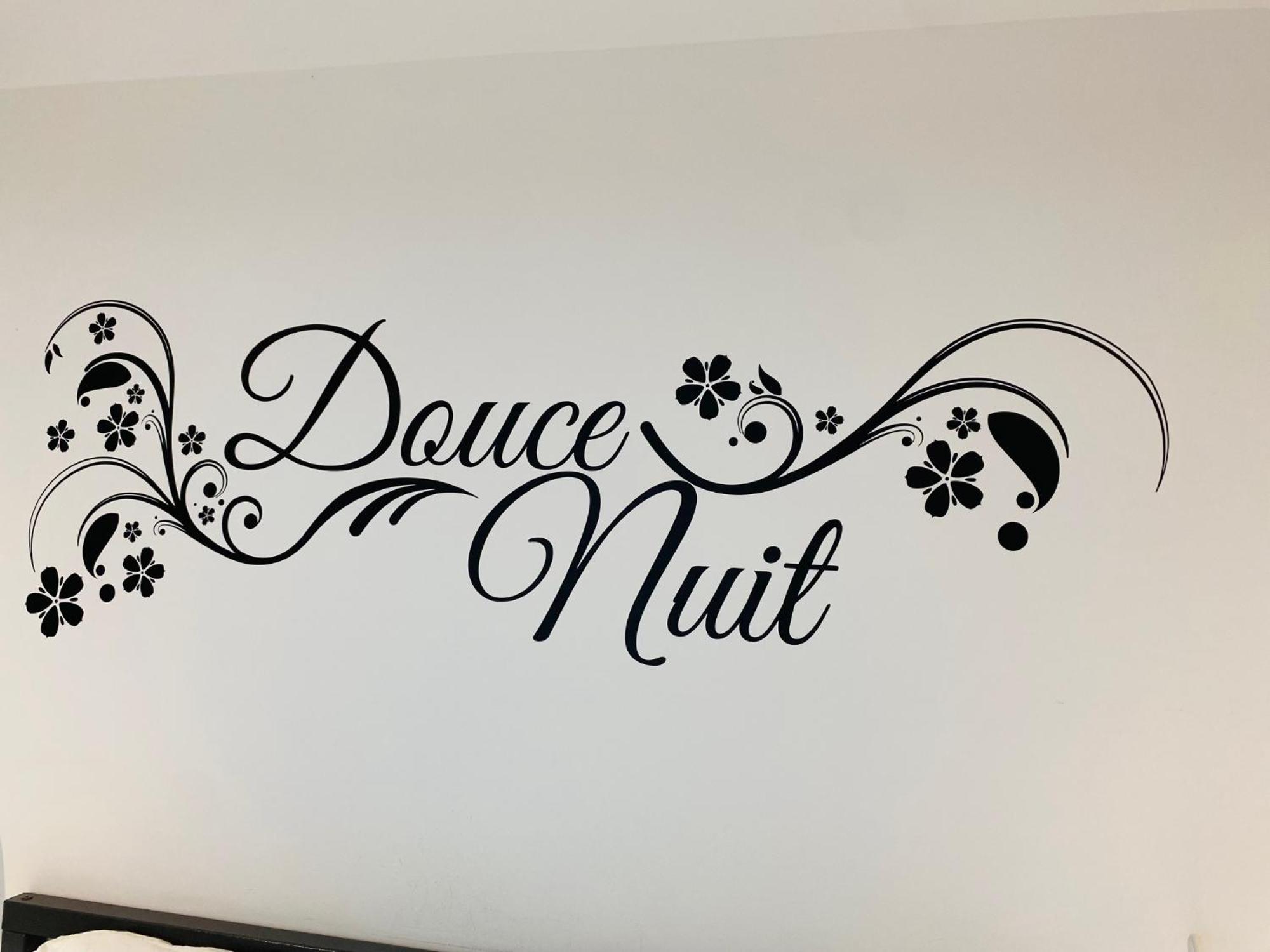 Douillet Et Coquet Appartement Climatise - Parking Prive Gratuit - Centre Montpellier Bagian luar foto