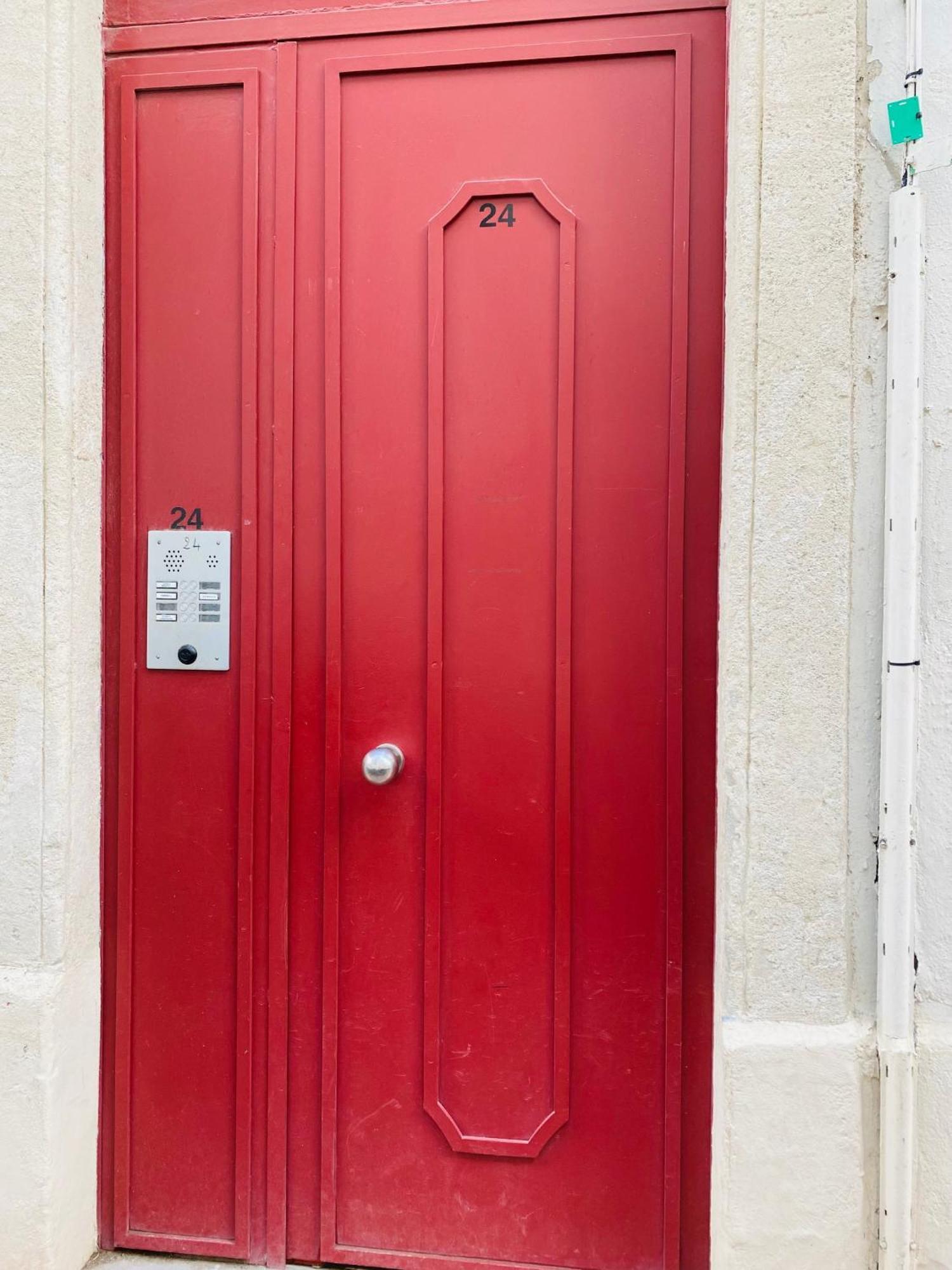 Douillet Et Coquet Appartement Climatise - Parking Prive Gratuit - Centre Montpellier Bagian luar foto