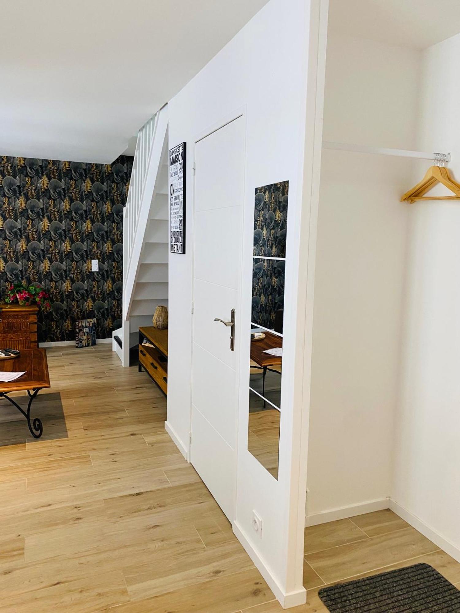 Douillet Et Coquet Appartement Climatise - Parking Prive Gratuit - Centre Montpellier Bagian luar foto